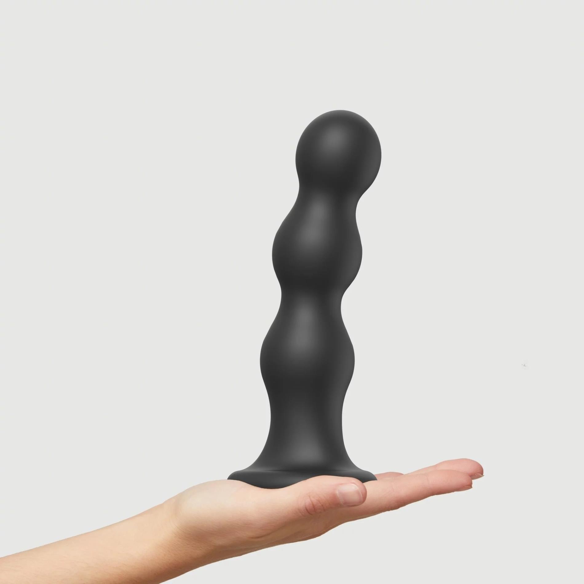 Dildo plug z kulkami Strap on me czarny XXL - obrazek 3