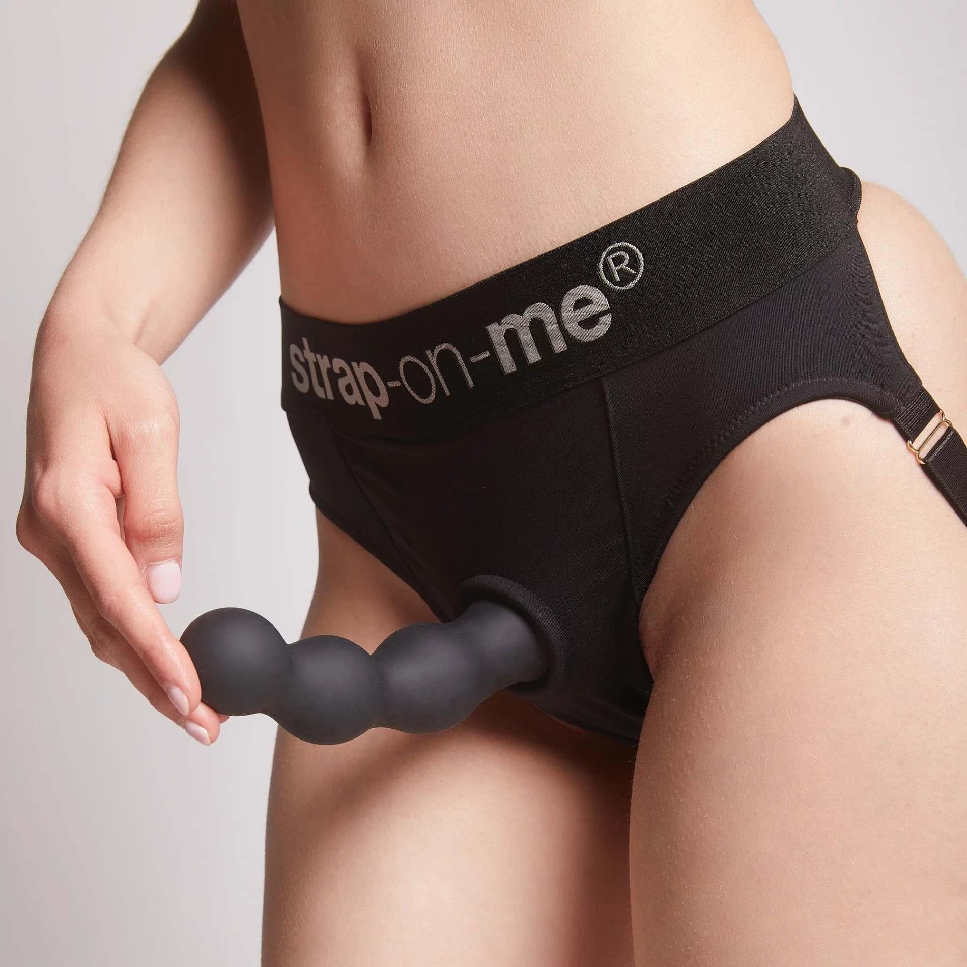Dildo plug z kulkami Strap on me czarny XXL - obrazek 5
