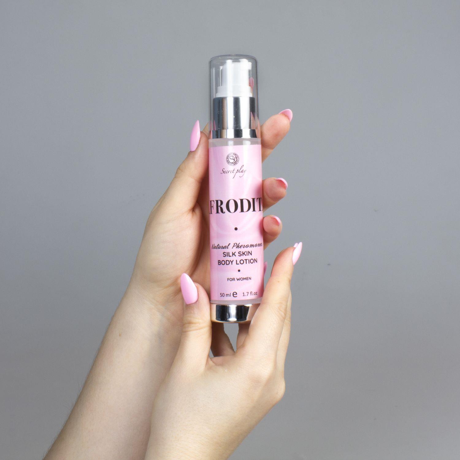Jedwabny balsam do ciała Afrodita Secret Play z feromonami 50 ml - obrazek 2